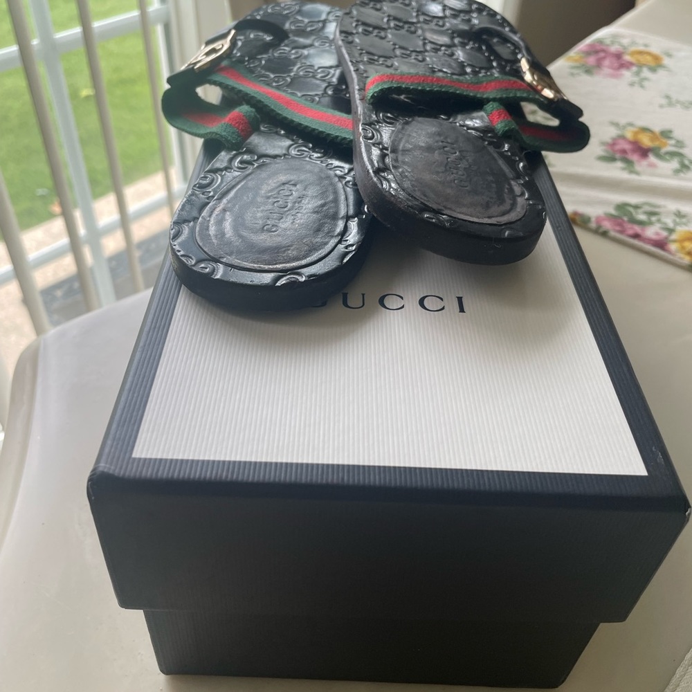 Gucci sandals